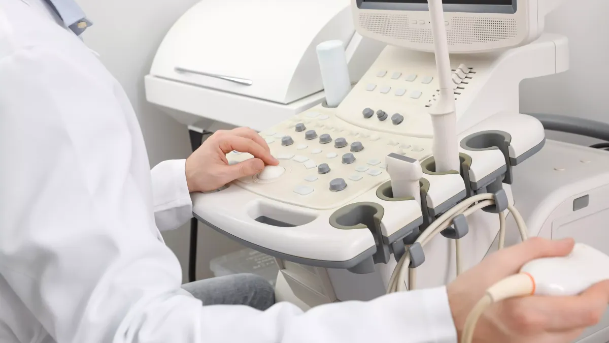 i102784 examen echographie appareil urinaire