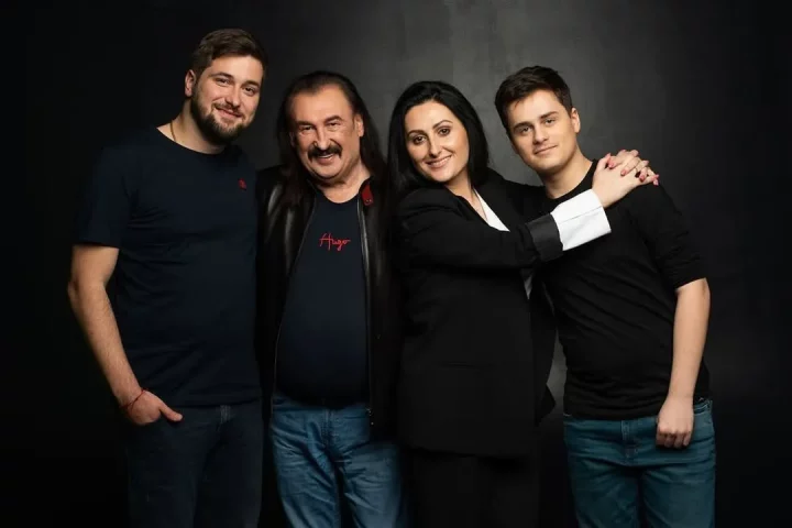 Тайные жены и наследие «Золотого голоса»: Кого любил Степан Гига и кто плакал у его гроба? 10 image e1765953189526