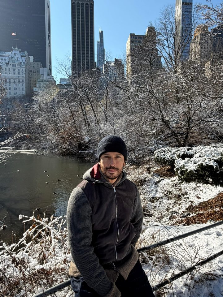 Манхэттенский шик: Максим Галкин покоряет Нью-Йорк новым агрессивным образом 7 1769250800495 e1769250994729