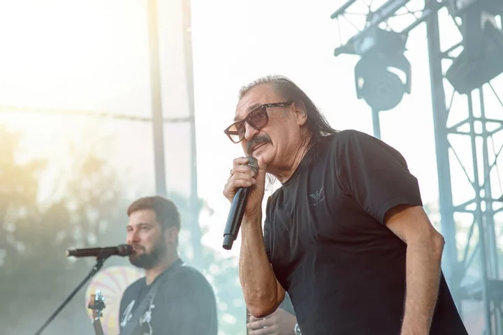 Никогда не пел по-русски, зато его песни знают все: 10 неизвестных фактов о Степане Гиге 9 c6387732109b36a292fa849f7ecb18ff1738073070 e1768240683215