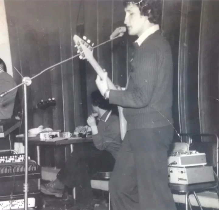 Никогда не пел по-русски, зато его песни знают все: 10 неизвестных фактов о Степане Гиге 8 ed22b899f4fb00d28e491e66e30b109e1738072834 e1768240572391