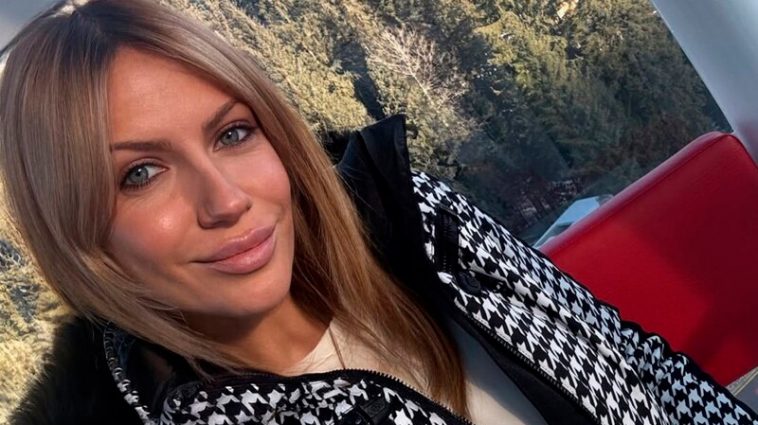 Леся Никитюк сбежала с семьей в Карпаты и показала теплые мгновения зимнего отдыха