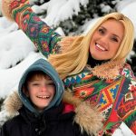 Снег, смех и тёплые воспоминания: Ирина Федишин вместе с семьёй устроила зимнюю сказку для сына