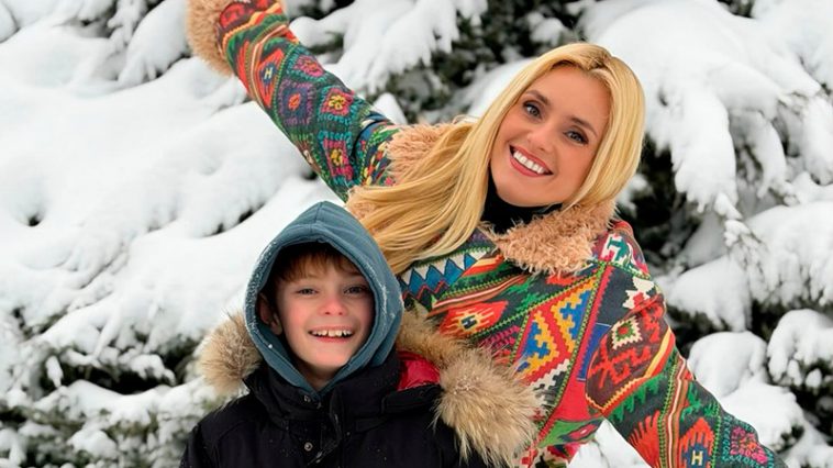 Снег, смех и тёплые воспоминания: Ирина Федишин вместе с семьёй устроила зимнюю сказку для сына
