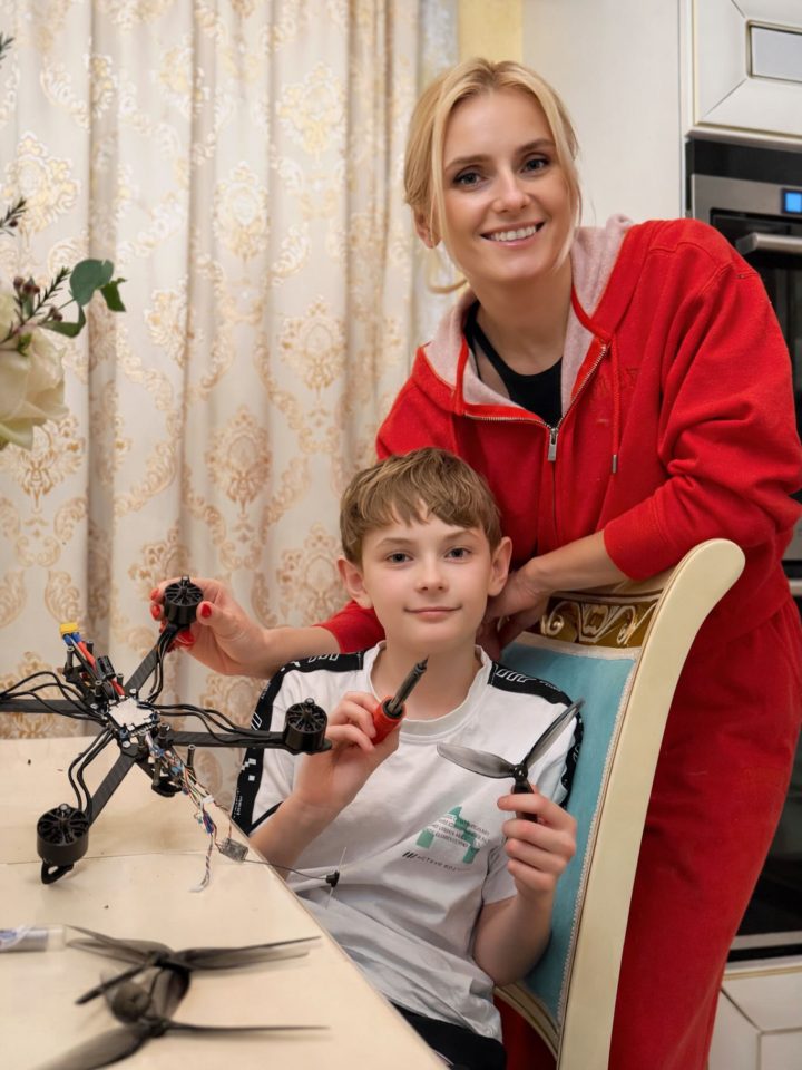 Гордость мамы: Федишин показала, что сделал ее 10-летний сын с русским дроном 2 irynafedyshyn 1772219558462 e1772222413753