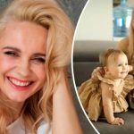 Первый бьюти-эксперимент: 1,5-летняя дочь Лилии Ребрик растрогала сеть попыткой накрасить губы