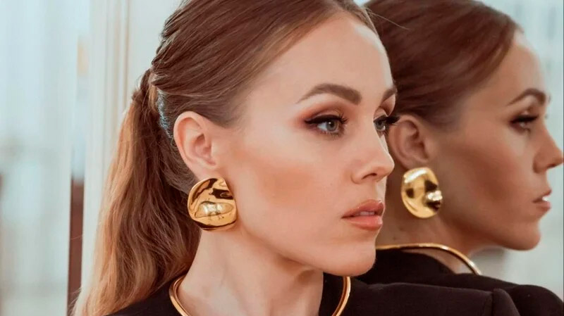 «Я что, старая бабка?»: 39-летняя Елена Тополя откровенно о романе с 23-летним мужчиной после развода