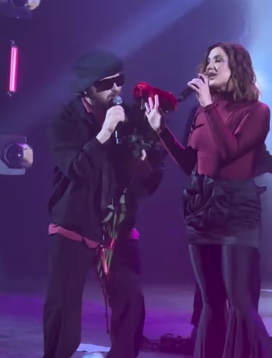 "Его едва узнали": Дзидзьо неожиданно появился на сцене с Олей Цыбульской и удивил новым образом 4 Screenshot 1 5