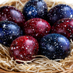 Пасхальный декор своими руками: «космические» крашанки с эффектом звездного неба