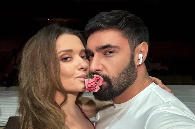 Неожиданное признание Козловского после поцелуя с Могилевской: «Она плакала в трубку полчаса» 4 d4f06443d5aa4b7d708334e2e7edf9e41762328882