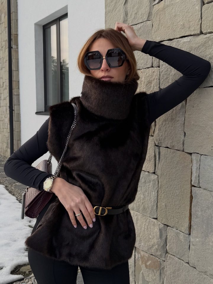 Кристина Решетник поразила выходом "за хлебом" в образе на миллион гривен 3 Кристина Решетник