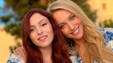 Гордость мамы и 21 год счастья: Оля Полякова трогательно обратилась к старшей дочери