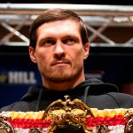 Цветной вызов стиля: Усик удивил публику необычной обувью 10 Цветной вызов стиля: Усик снова удивил публику необычной обувью