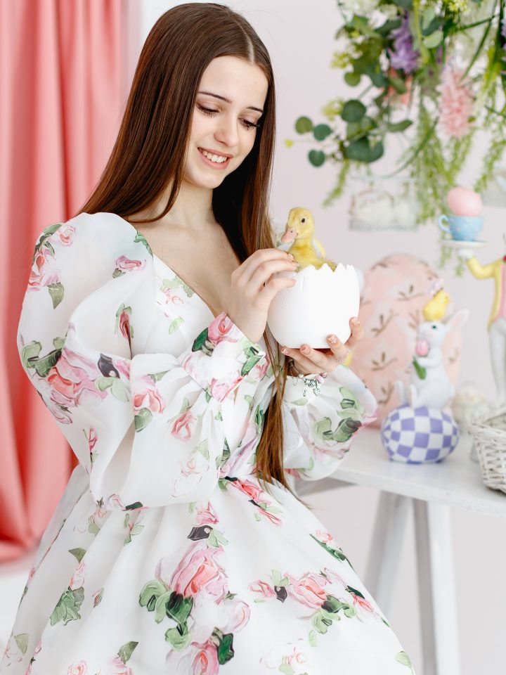 Три маленьких принцессы и много света: Ребрик поделилась нежными кадрами дочерей к Вербному воскресенью 2 liliia.rebrik 1775418778667 e1775419493626