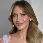 Цветочные мгновения счастья: Леся Никитюк показала, как подрос ее маленький сын Оскар