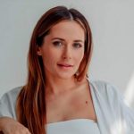 Не стали откладывать жизнь: Денисенко с избранником улетела к океану