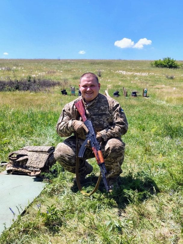 Победитель «Х-Фактора» Александр Порядинский сообщил о мобилизации в ВСУ 2 8325ac667c8d288e906f6f298d945e98