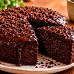 Вместо торта готовлю шоколадный пирог: влажный, нежный, с насыщенным вкусом шоколада и аппетитной глазурью