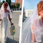 Елена-Кристина Лебедь появилась на дне рождения в свадебном платье и на костылях: необычный образ звезды