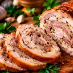 🥩 Домашний рулет из свиной рульки — нежнейший мясной деликатес вместо магазинной колбасы! 😍 10 bec538fc 155a 4d5c 93a8 ba51b35919af